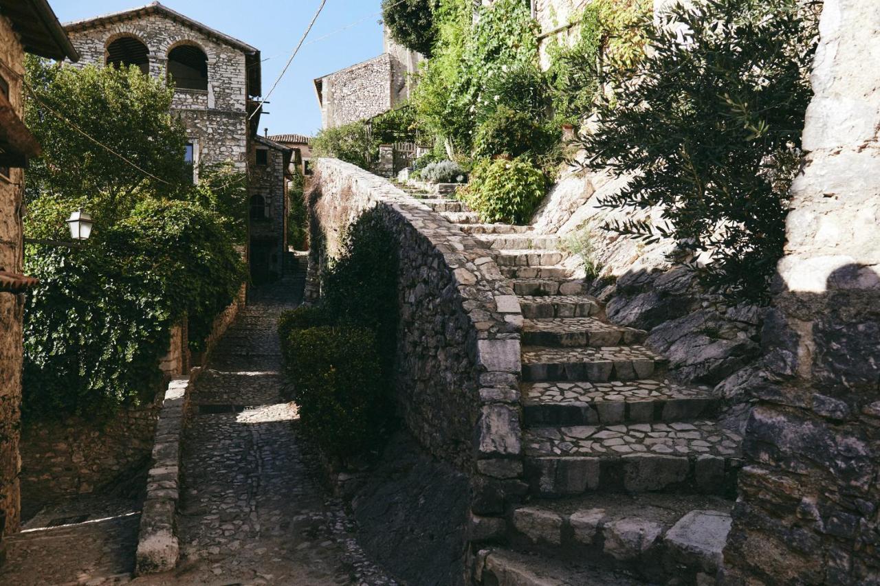 Labro Albergo Diffuso Crispolti מראה חיצוני תמונה