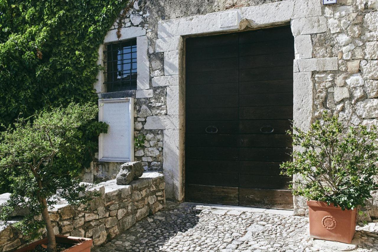 Labro Albergo Diffuso Crispolti מראה חיצוני תמונה