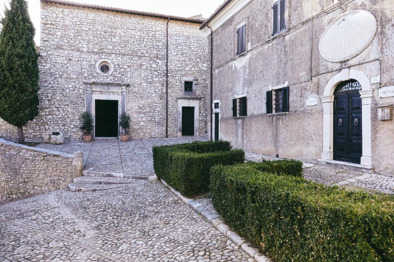 Labro Albergo Diffuso Crispolti מראה חיצוני תמונה